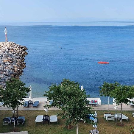 Aparthotel Pansion Alexandros By The Sea Nea Skioni Zewnętrze zdjęcie