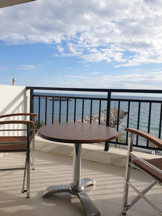 Aparthotel Pansion Alexandros By The Sea Nea Skioni Zewnętrze zdjęcie