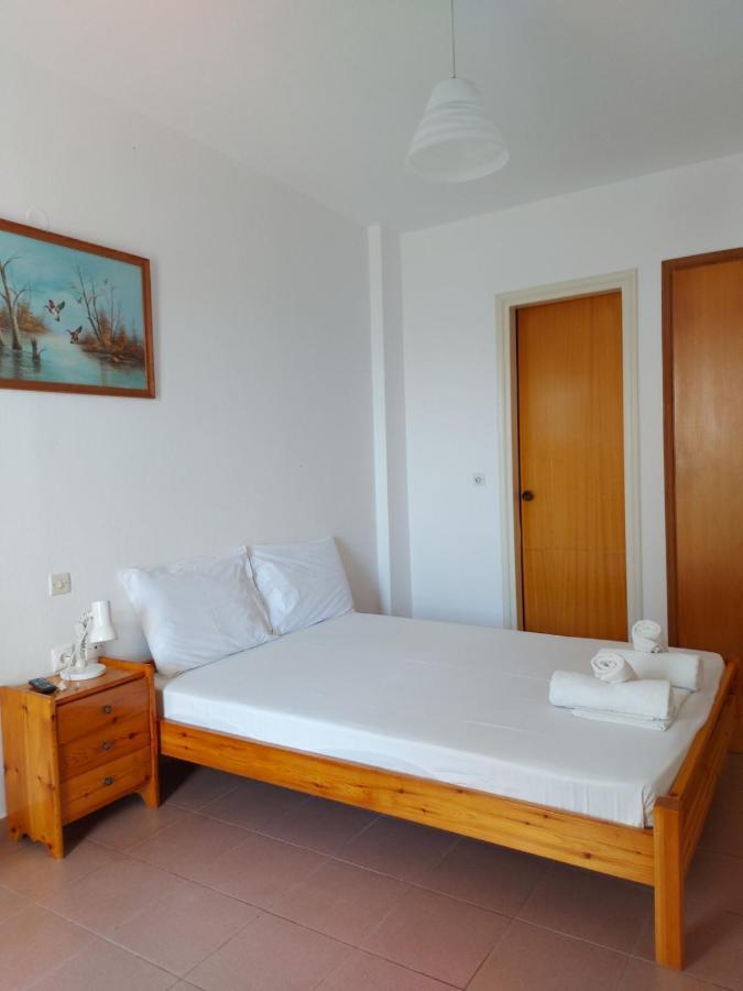 Aparthotel Pansion Alexandros By The Sea Nea Skioni Zewnętrze zdjęcie
