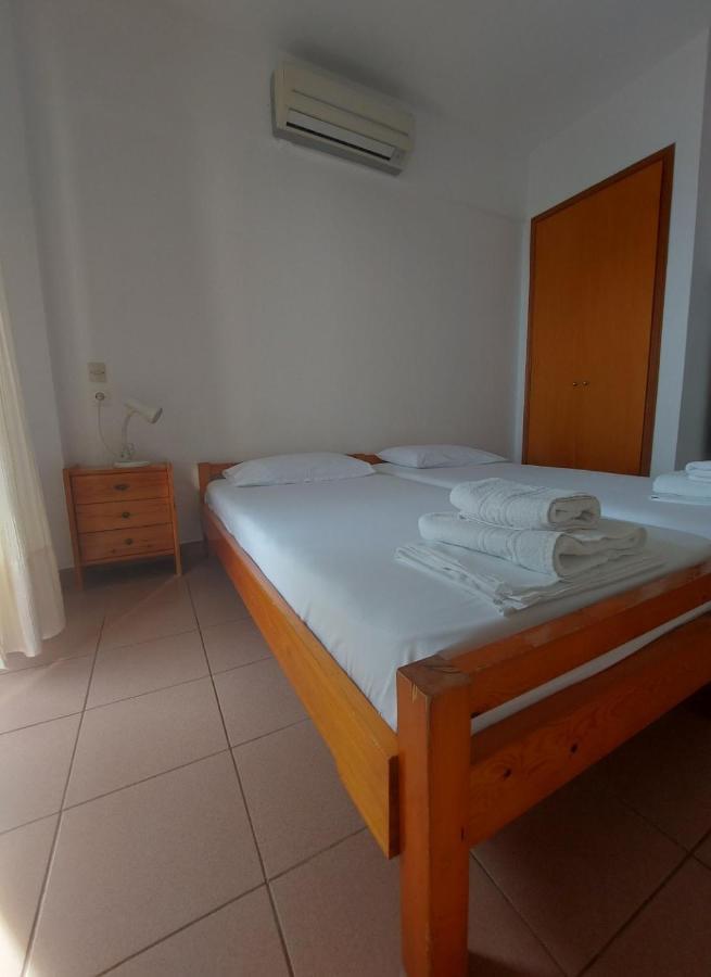 Aparthotel Pansion Alexandros By The Sea Nea Skioni Zewnętrze zdjęcie